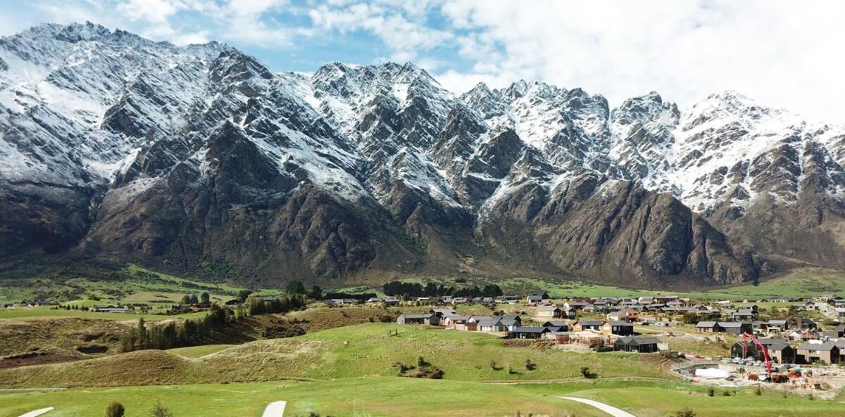 Nestled Below The Remarkables ควีนส์ทาวน์ ภายนอก รูปภาพ