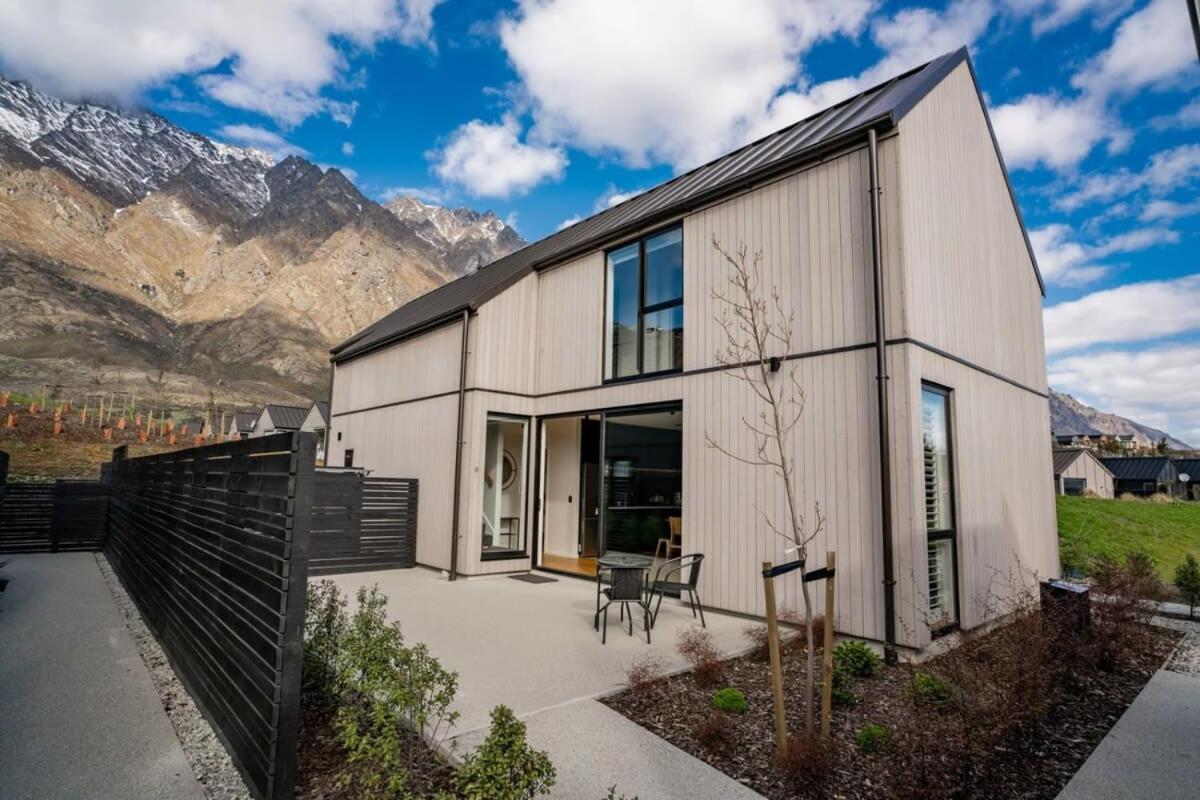 Nestled Below The Remarkables ควีนส์ทาวน์ ภายนอก รูปภาพ